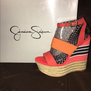 Jessica Simpson wedges 5.5